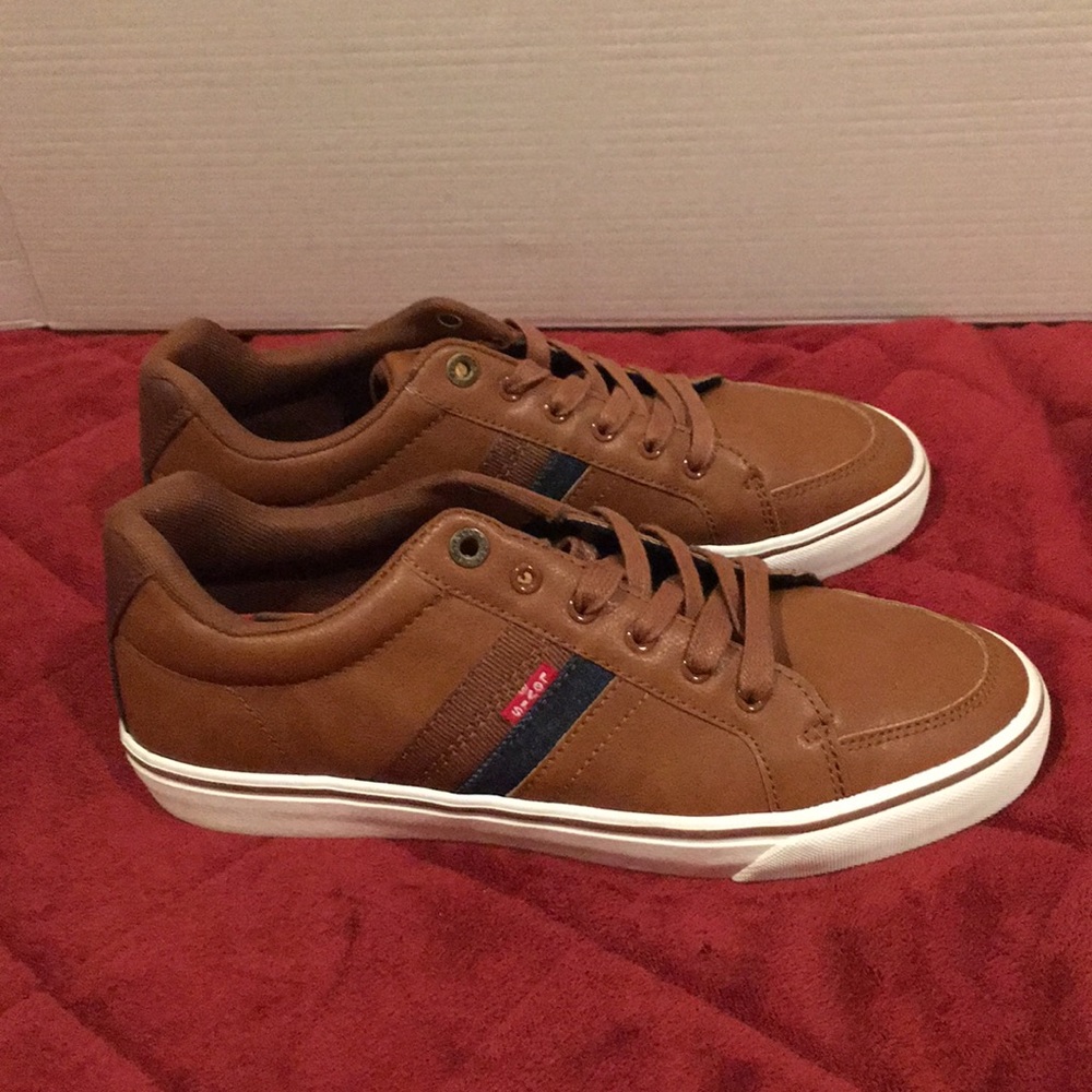 Levi’s Sneakers